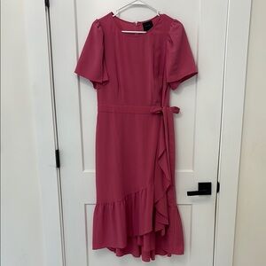Elegant Pink Midi Dress